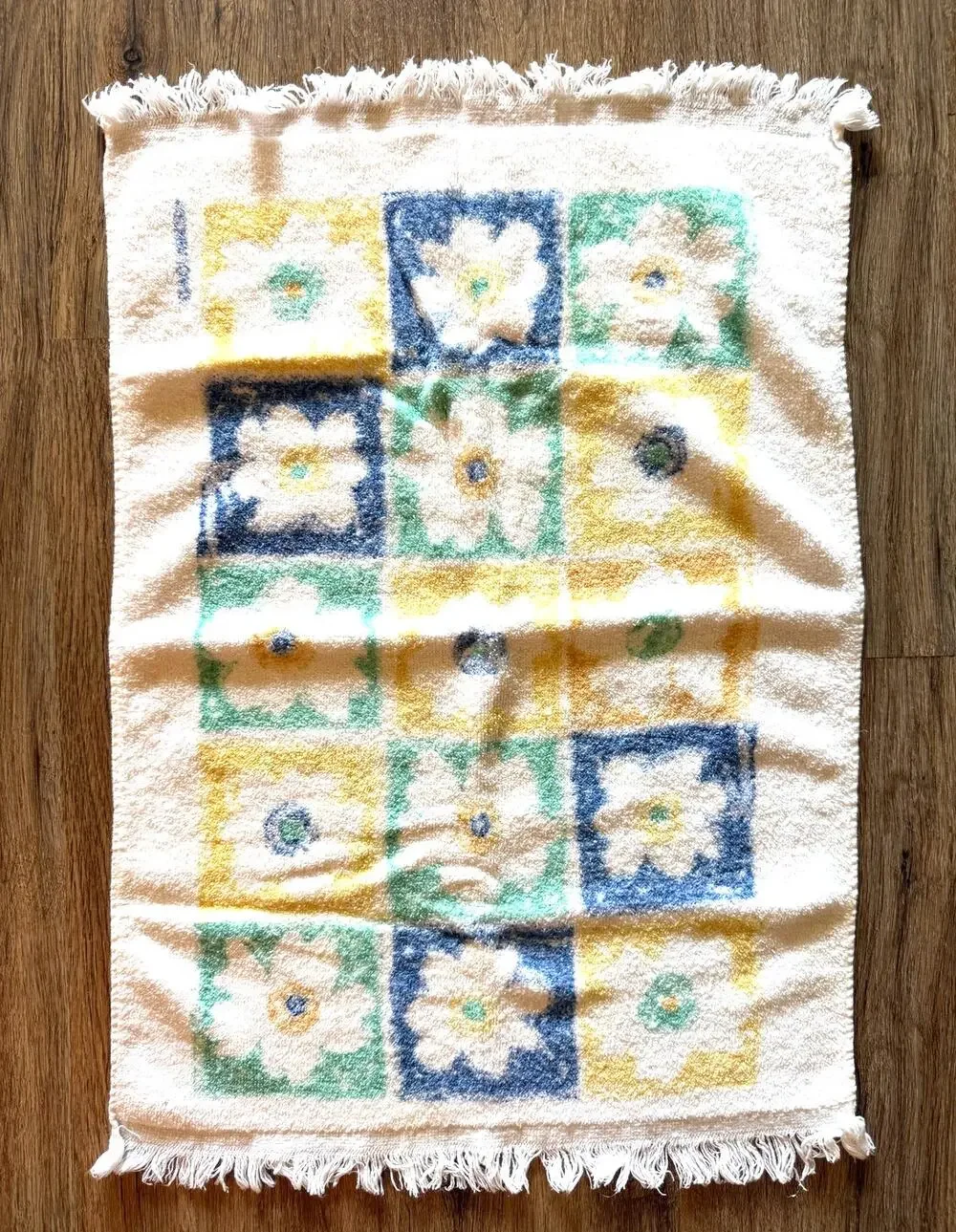Canon Vintage MCM 70’s Hand Towel Checkerboard with Flowers
